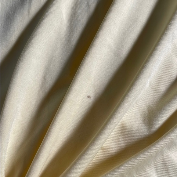 Livi Active Yellow Tie Front Sleeveless Crop Top - Picture 5 of 6